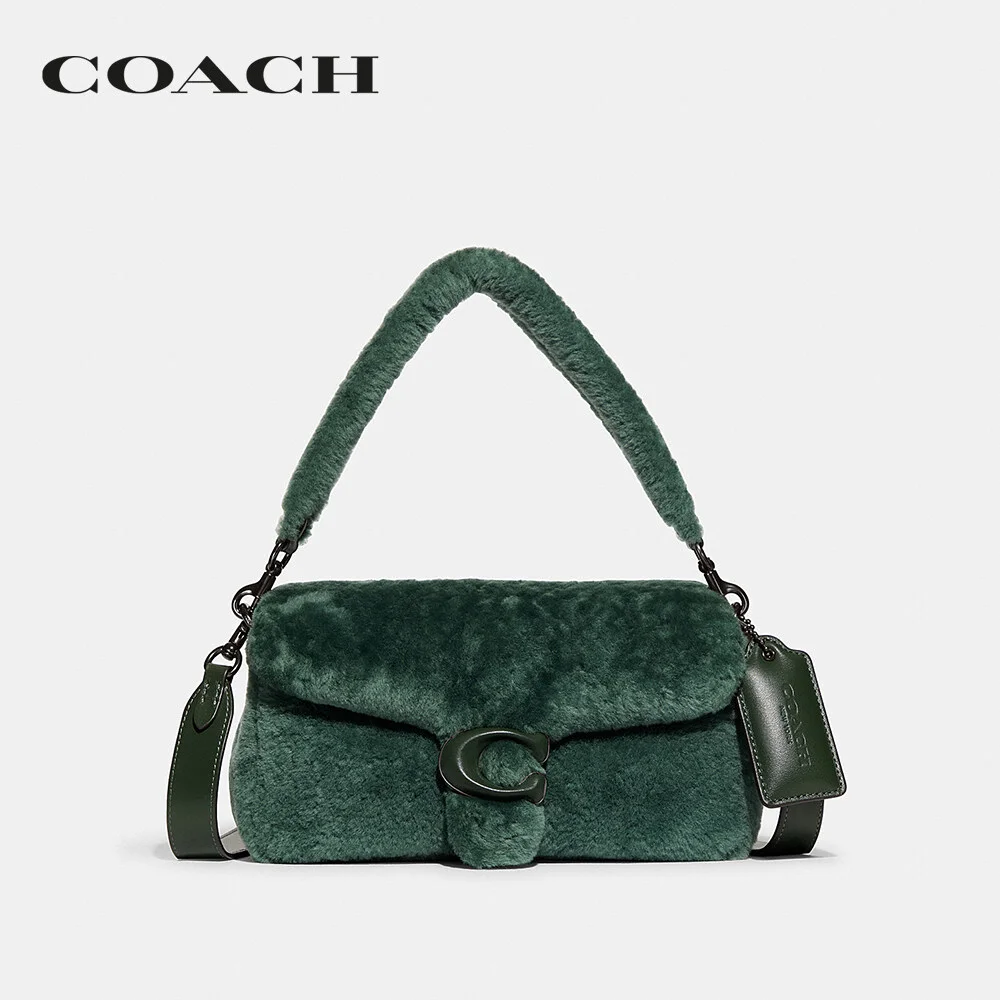 COACH กระเป๋าสะพายไหล่ ผู้หญิง รุ่น Leather Covered C Closure Shearling Pillow Tabby 26 สีเขียว CC445 V5GRN 5956076afd2171bd6dc176c690bb2363